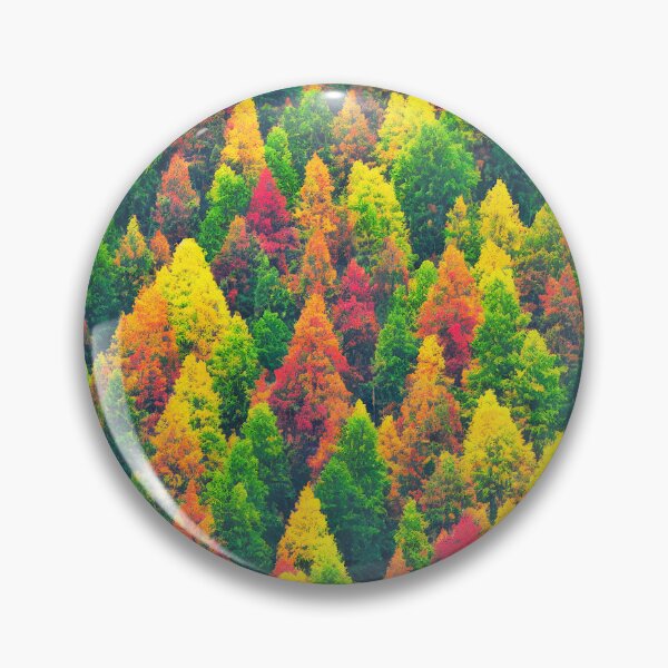 Artikelvorschau, dichter Wald aus verschiedenfarbigen Bäumen entworfen und verkauft von David-Howells.