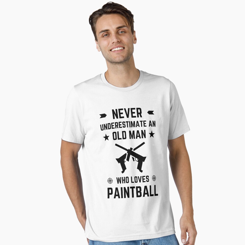 Vista previa del artículo con la obra «Camiseta esencial», diseñado y vendido por BeeClassyDesign.
