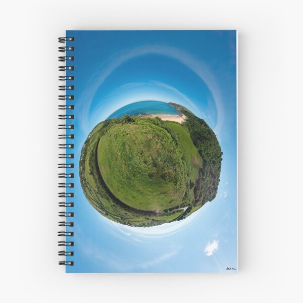 Artikelvorschau, Kinnagoe Bay (als schwimmender grüner Planet) entworfen und verkauft von George Row.