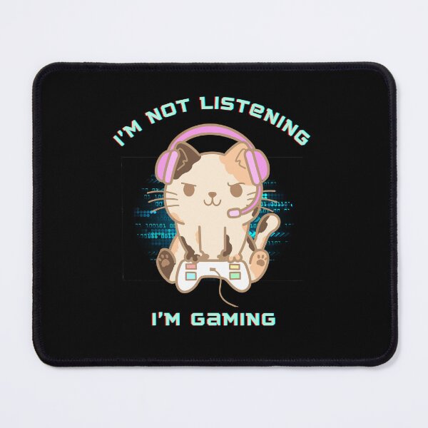 Artikelvorschau, Verbessern Sie Ihr Spielerlebnis mit I'm Not Listening, I'm Gaming Cool Spotted Cat Kopfhörern auf einem Cyber Circuit-Konzepthintergrund entworfen und verkauft von Mechanical-Artt.