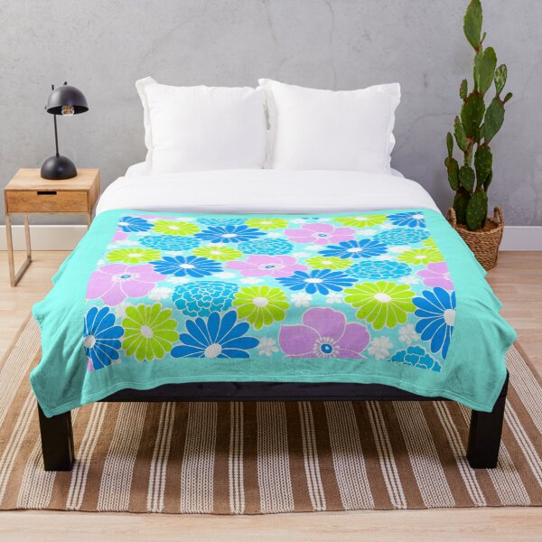 Artikelvorschau, Poppin pulverisierte blaue Blumen entworfen und verkauft von AmyJoDesigns.