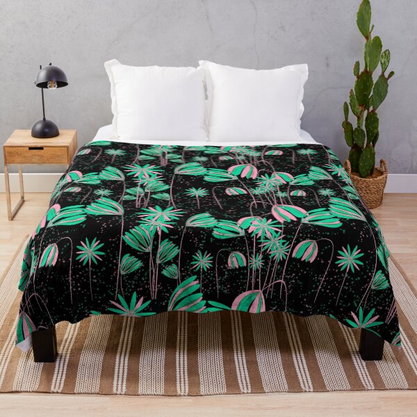 Crazy Daisies green Throw Blanket