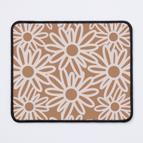 Artikel-Vorschau von Cute Daisy Flower Garden Pattern In Muted Colors Caramel, designt und verkauft von scorpiolane.