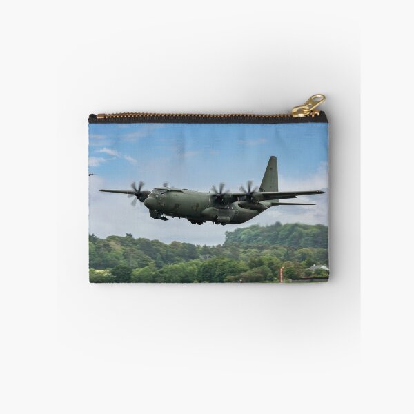 Artikelvorschau, Lockheed Martin C-130J Hercules RAF entworfen und verkauft von derekbeattie.