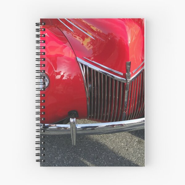 Artikelvorschau, Rotes Automobil der Weinlese entworfen und verkauft von SunnyDazDesign.