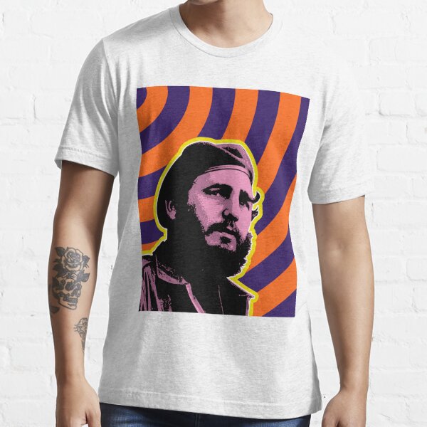 che guevara in red and black Essential T-Shirt for Sale by Platform11west