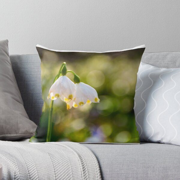 Beautiful blooming of White spring Snowflake Throw Pillow