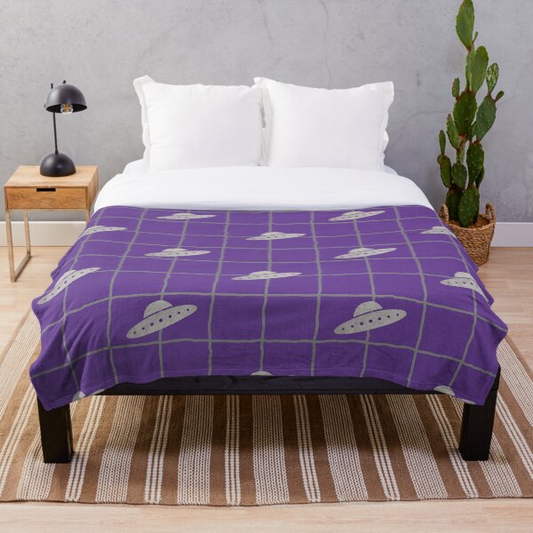 Aperçu de l'œuvre UFO Plaid Sur Violet créée et vendue par ColorZoo.