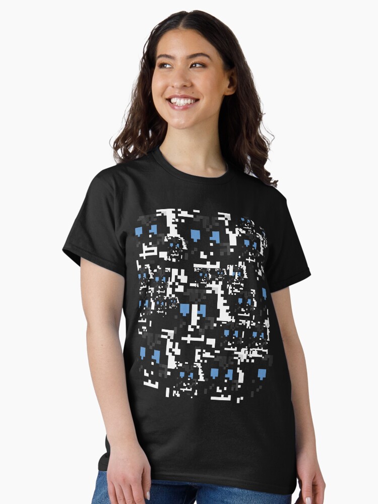 Aperçu 2 sur 7. T-shirt classique avec l'œuvre Modèle de reconnaissance faciale modifié pour désactiver la surveillance anti-surveillance créée et vendue par GR8BTQs.