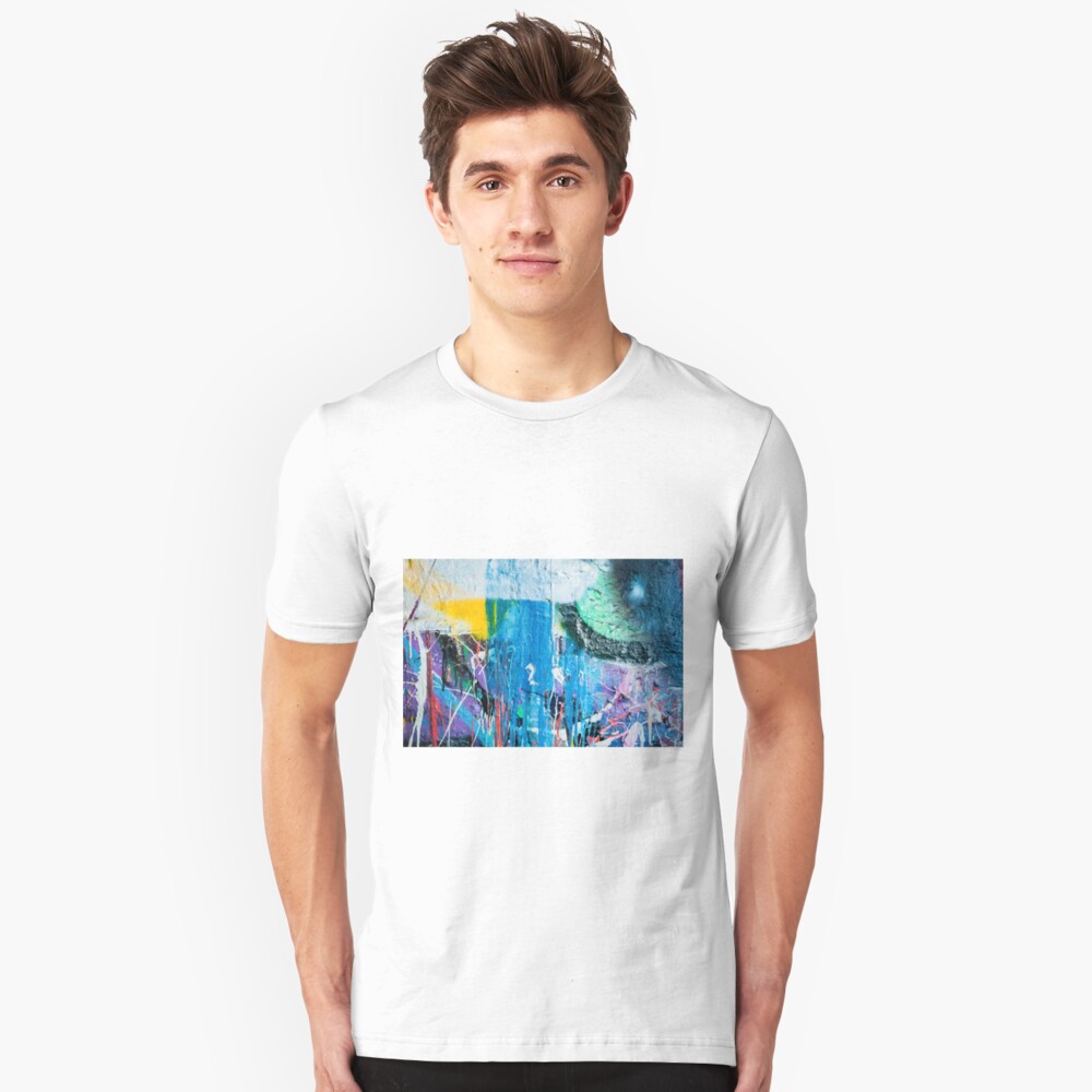 Dripping paint graffiti wall Slim Fit T-Shirt