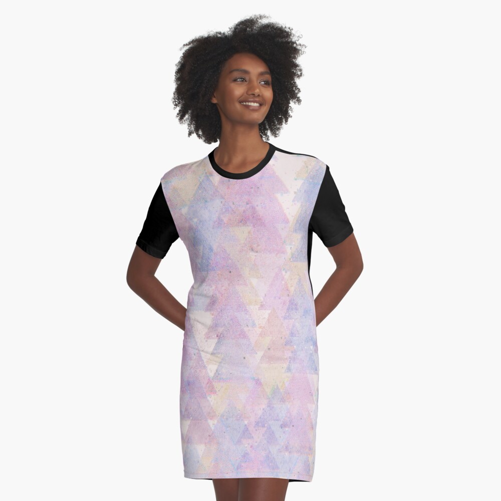 Aperçu de l'œuvre Robe t-shirt créée et vendue par LaFlamboyante.
