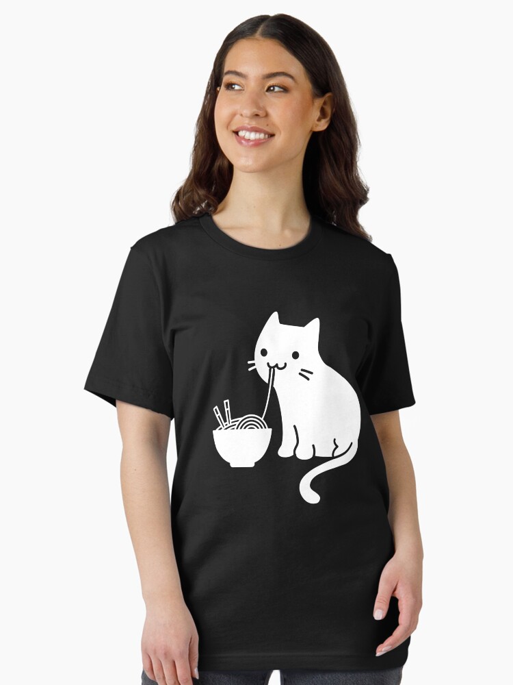 Aperçu 1 sur 7. T-shirt essentiel avec l'œuvre Chat mignon manger Ramen créée et vendue par ethandirks.