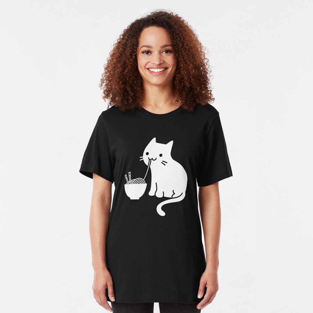 Nette Katze, die Ramen isst Slim Fit T-Shirt