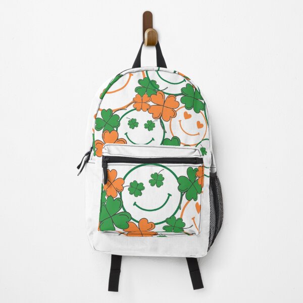 Artikelvorschau, Emoji Gesicht Saint Patricks Day Design entworfen und verkauft von ArtfulGiftShop.