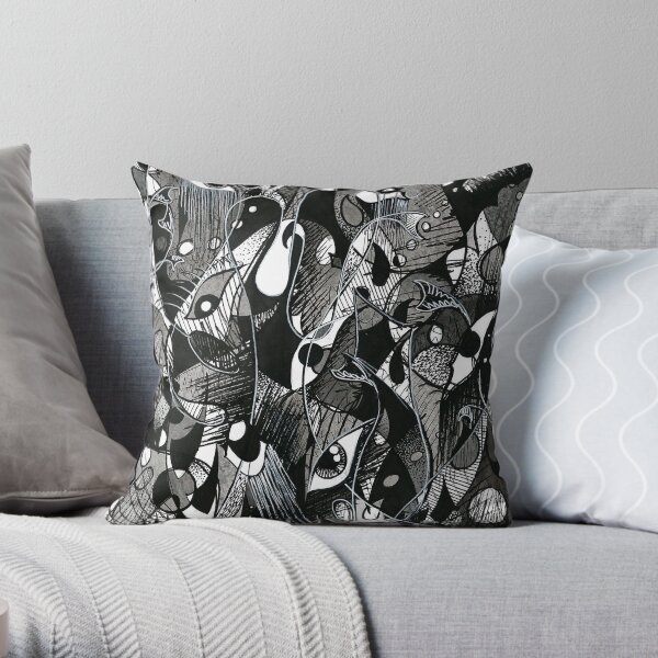 Un cri dans la nuit Throw Pillow
