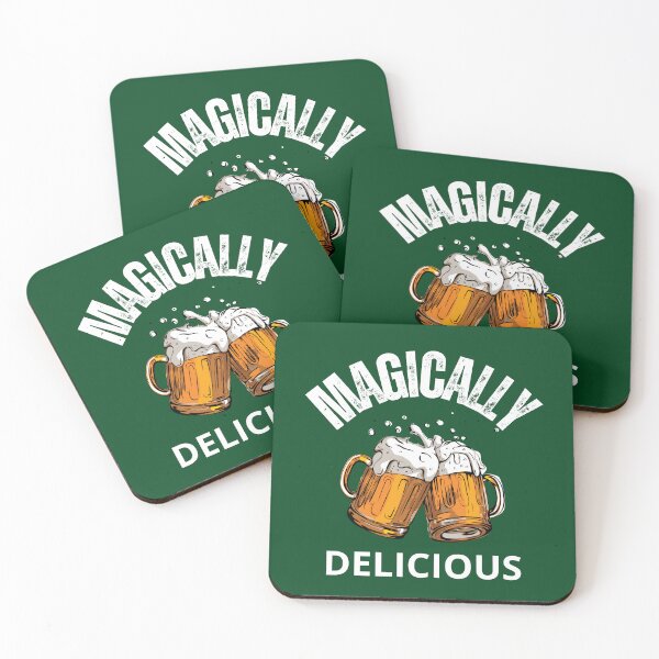 Aperçu de l'œuvre Magically Delicious St patricks Day  créée et vendue par OMG Outfits .