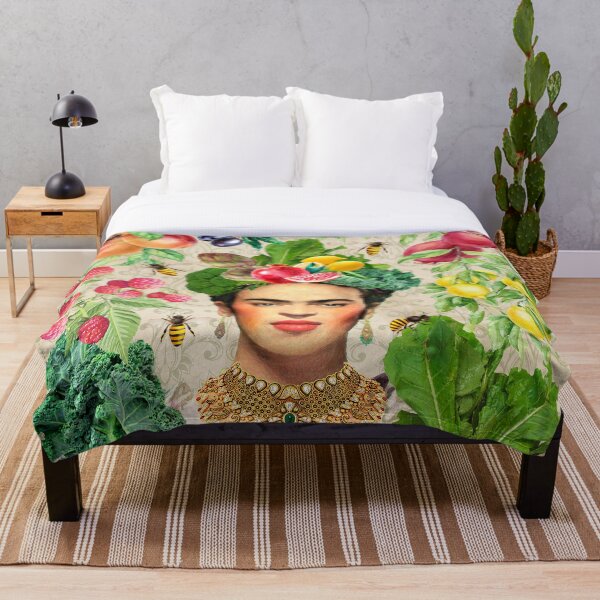 Artikelvorschau, Frida Kahlo Olive entworfen und verkauft von Muycote.