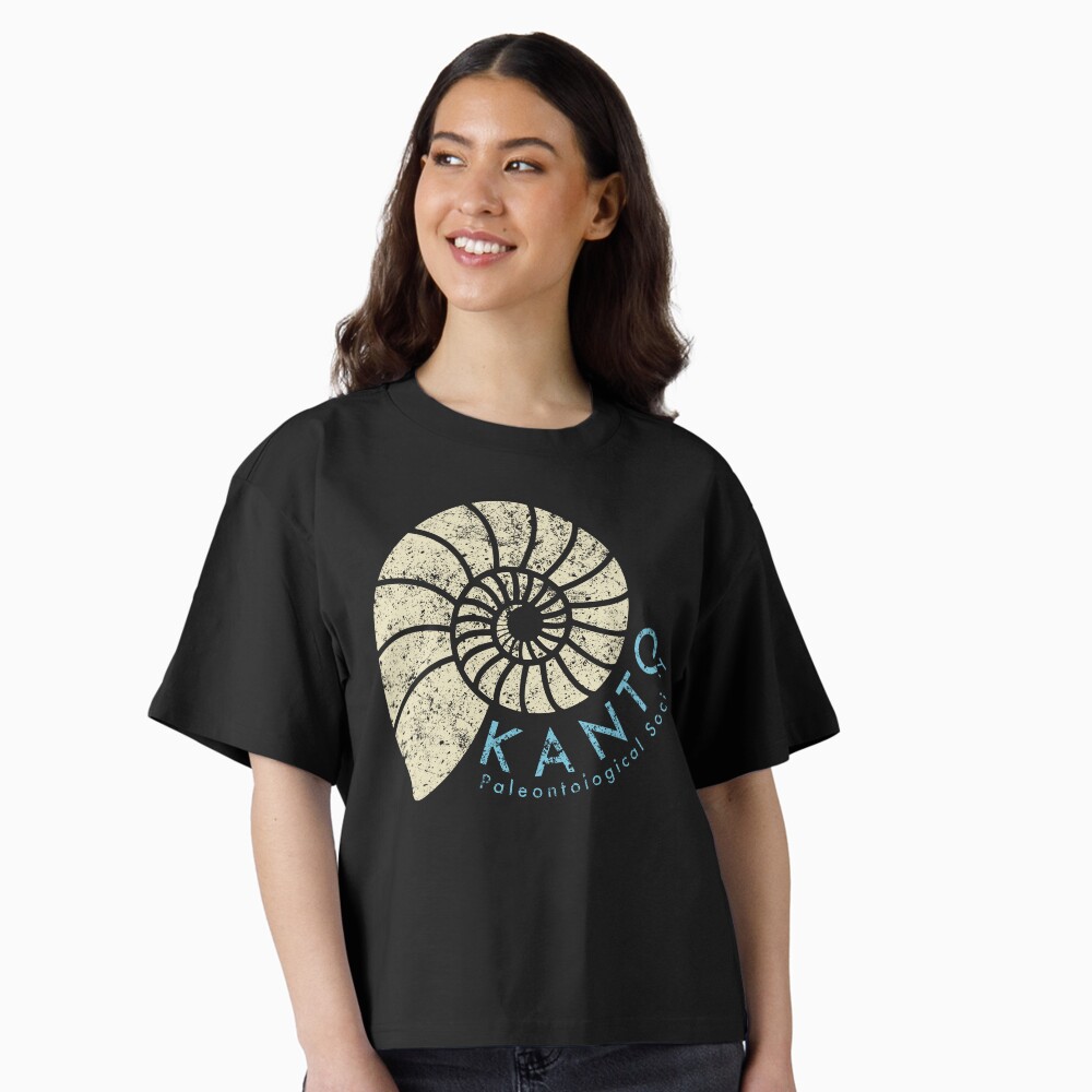 Aperçu de l'œuvre T-shirt boxy créée et vendue par Fletcher-Fox.