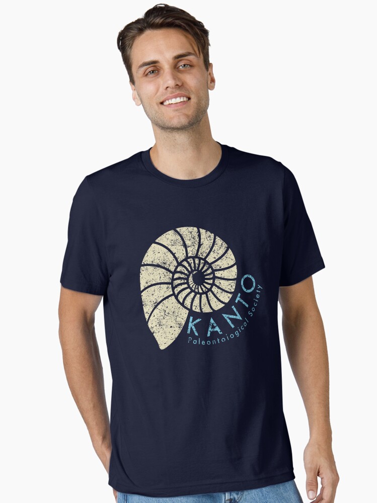 Aperçu 1 sur 7. T-shirt essentiel avec l'œuvre puis créée et vendue par Fletcher-Fox.