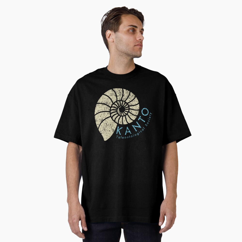 Aperçu de l'œuvre T-shirt oversize créée et vendue par Fletcher-Fox.