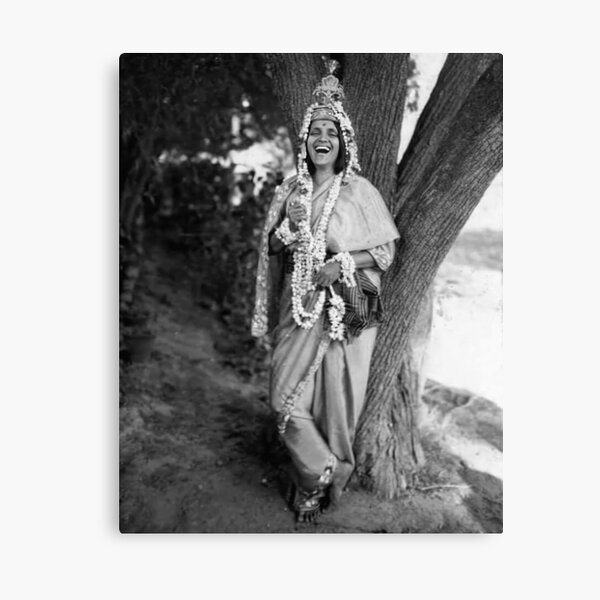 Vista previa del artículo con la obra «Sri Anandamayi Ma en extático Krishna Bhav.», diseñado y vendido por TJ Devadatta Best.