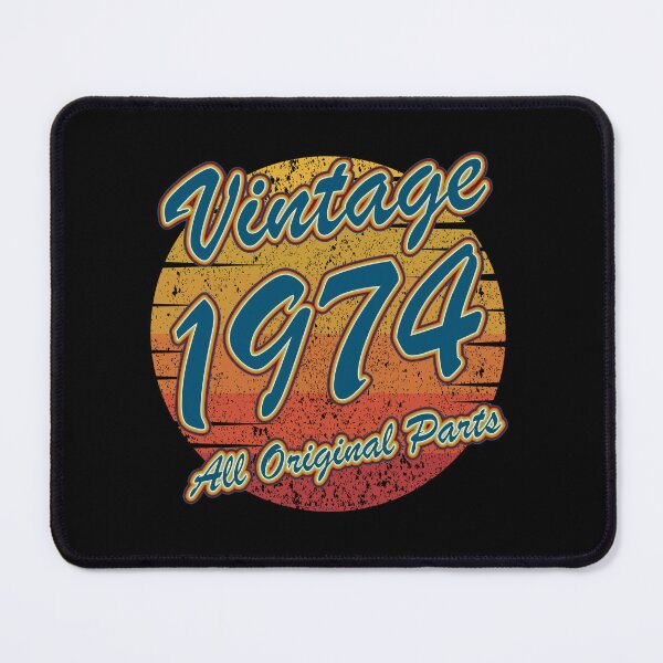Aperçu de l'œuvre Vintage 1974 Anniversaire Design 50e Anniversaire créée et vendue par GaryDobson.