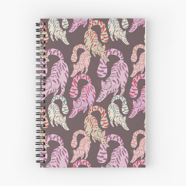 Aperçu de l'œuvre Colorful Retro Tigers Pattern In Muted Colors Walnut Brown créée et vendue par scorpiolane.
