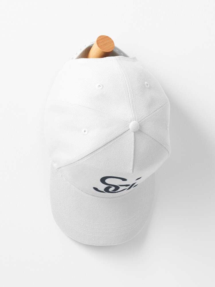 Aperçu 2 sur 7. Casquette avec l'œuvre Logo SCI créée et vendue par TheSCI.