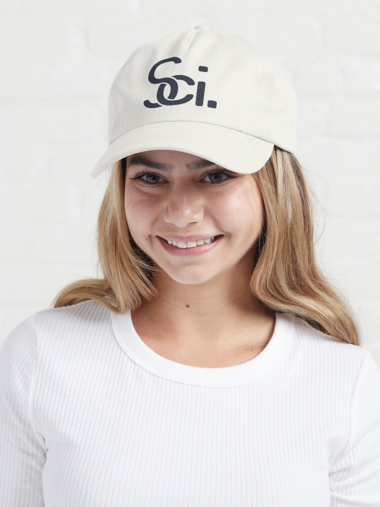 Aperçu 6 sur 7. Casquette avec l'œuvre Logo SCI créée et vendue par TheSCI.