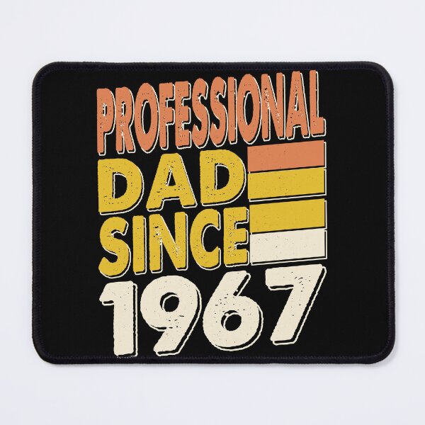 Aperçu de l'œuvre Copie de papa professionnel depuis 1967 | Père 56 e cadeau d'anniversaire créée et vendue par YAHIA-14.