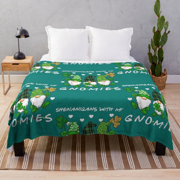 Artikelvorschau, Shenanigans Koordinator St. Patricks Day Gnomes Green Proud T-Shirt entworfen und verkauft von zedbubblez.