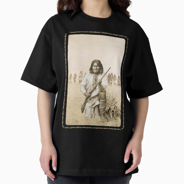 Artikel-Vorschau von Geronimo-T-Shirt / Goyaałé, designt und verkauft von scarabtees.