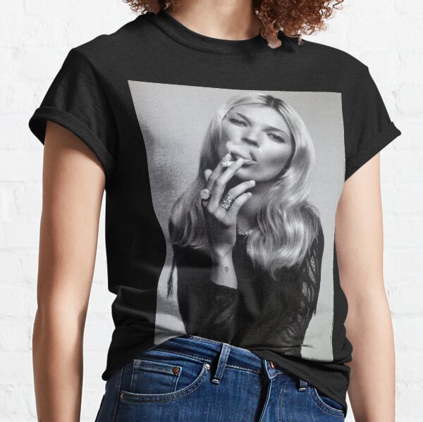 Artikel-Vorschau von KATE MOSS SMOKING FASHION PHOTOGRAPHY 90er Jahre Schwarz und weiß Editorial Zigarette, designt und verkauft von HoneymoonHotel.
