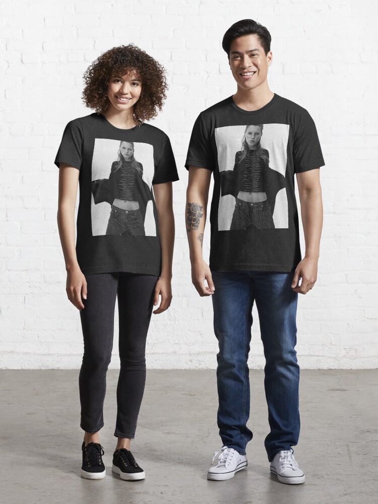 vogue black t shirt