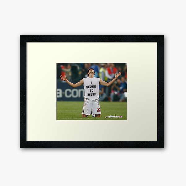 Vista previa del artículo con la obra «Kaká- Yo pertenezco a Jesús», diseñado y vendido por KlerinJomon.