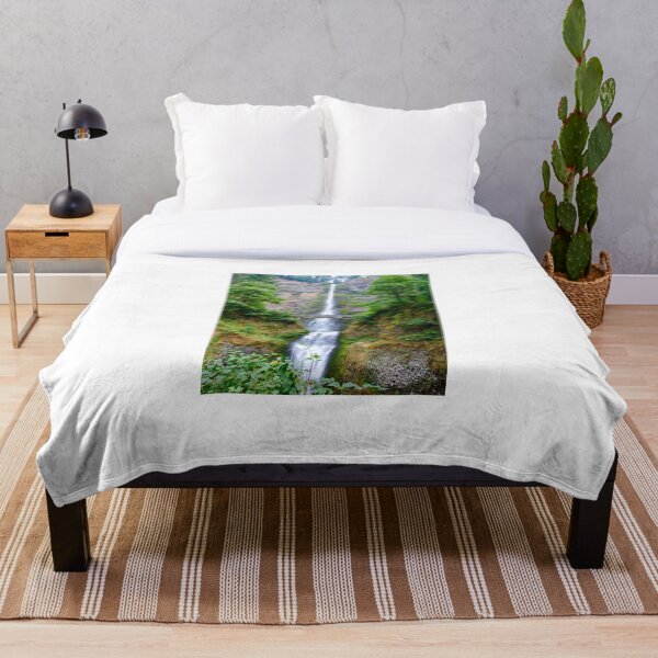 Item preview, Cascada doble designed and sold by Erica Finstad.