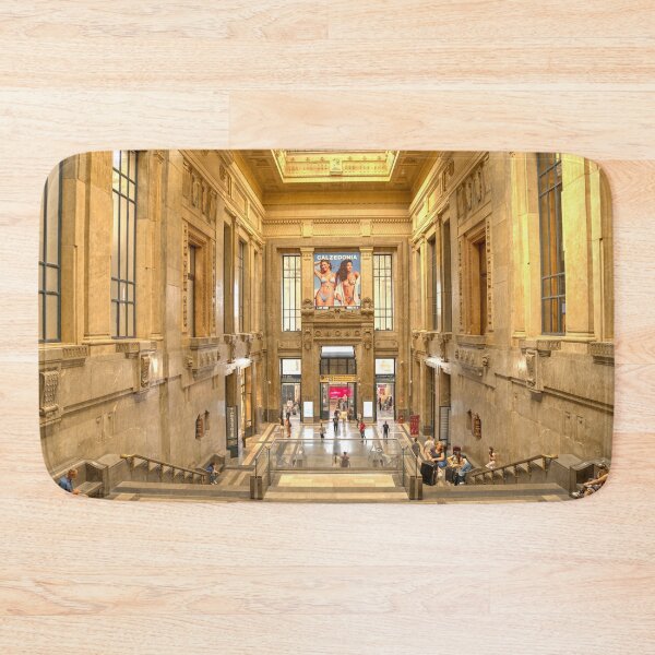 Aperçu de l'œuvre Intérieur de Milano Centrale créée et vendue par hawkie.