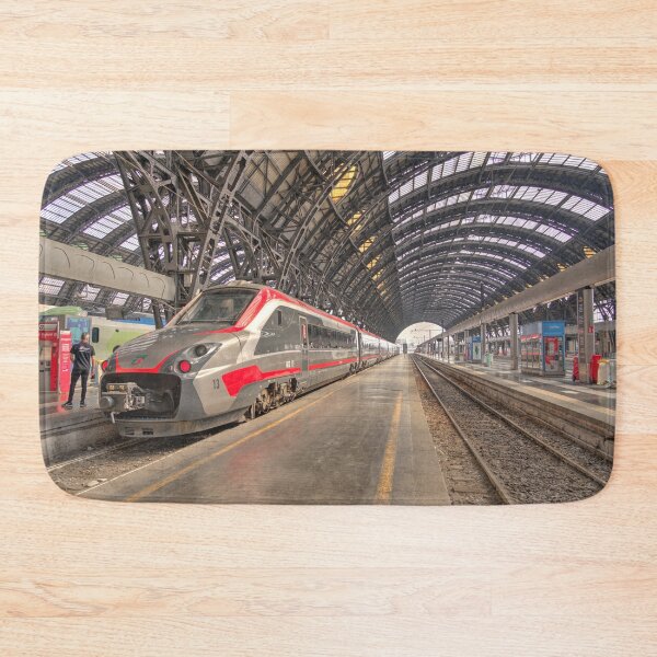 Aperçu de l'œuvre Milano Centrale Vitesse créée et vendue par hawkie.