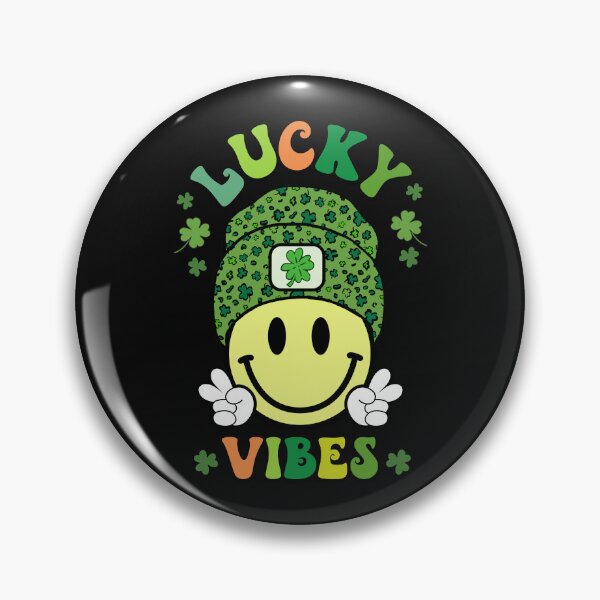 Artikelvorschau, Lucky Vibes St. Patrick Day Geschenk, St. Patricks Shirts, lustiges Patrick Shirt entworfen und verkauft von tejoi.