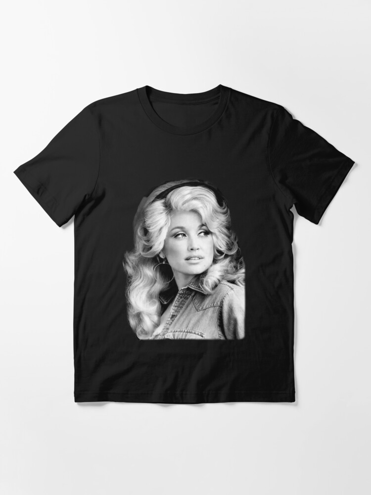 Aperçu 3 sur 7. T-shirt essentiel avec l'œuvre Dolly_Parton_Vintage créée et vendue par RolandMorel.