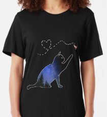 Die Katze und der Marienkäfer Slim Fit T-Shirt