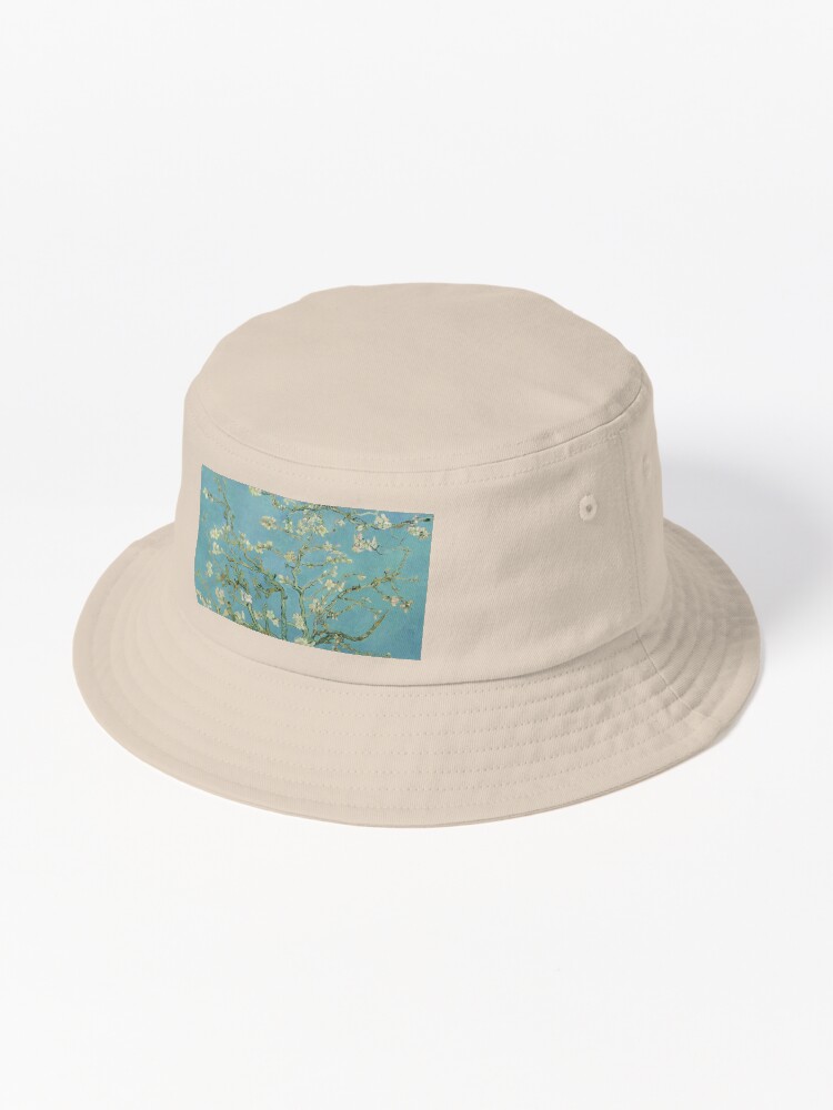 Imagen 1 de 6, Gorro de pescador con la obra Vincent van Gogh - flor de almendro, diseñada y vendida por NewNomads.