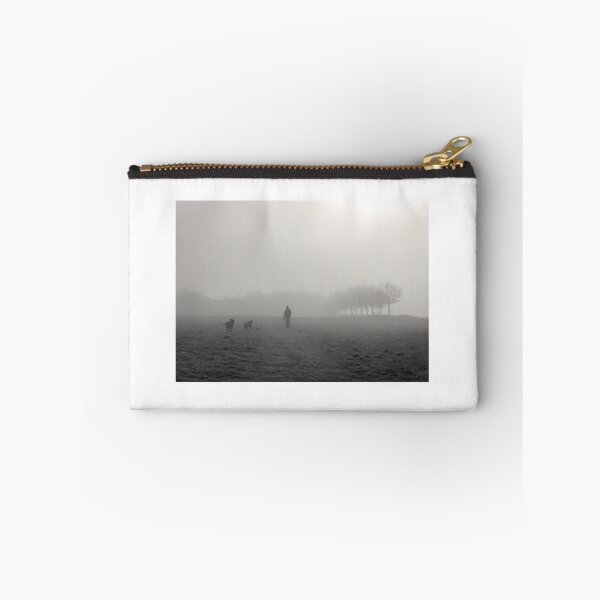 Item preview, El perro se encuentra con la niebla designed and sold by CJWoolhead.