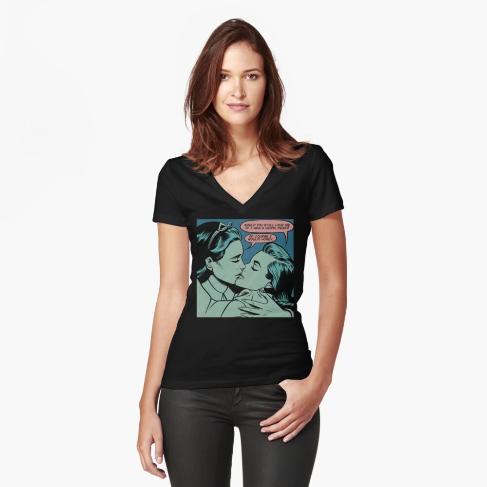 Artikel-Vorschau von Tailliertes T-Shirt mit V-Ausschnitt, designt und verkauft von Msbhaiive.