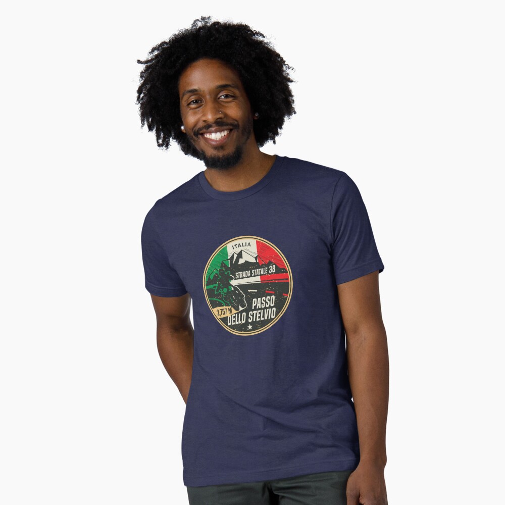 Aperçu de l'œuvre T-shirt chiné créée et vendue par studio838.