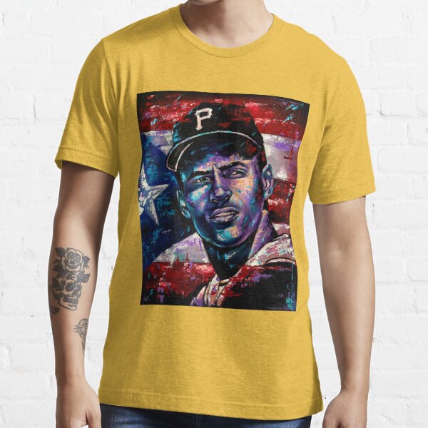 Roberto Clemente Essential T-Shirt by LeeroyRivera