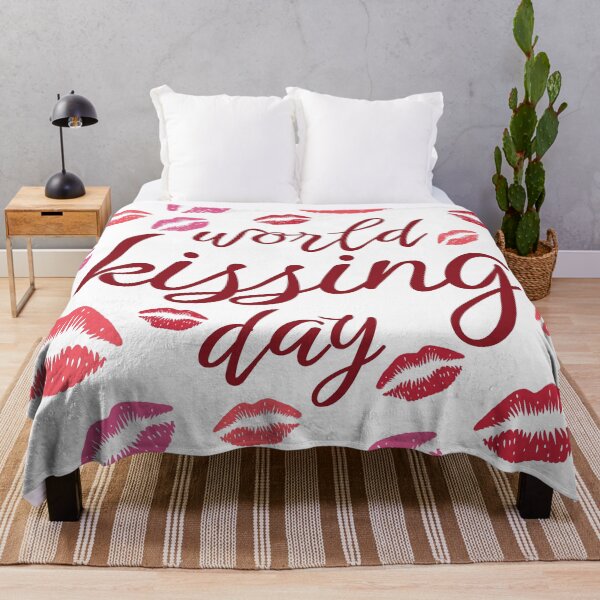 Item preview, Día del Beso | Internacional | Especial | tener un beso designed and sold by Crafty-Hawk.