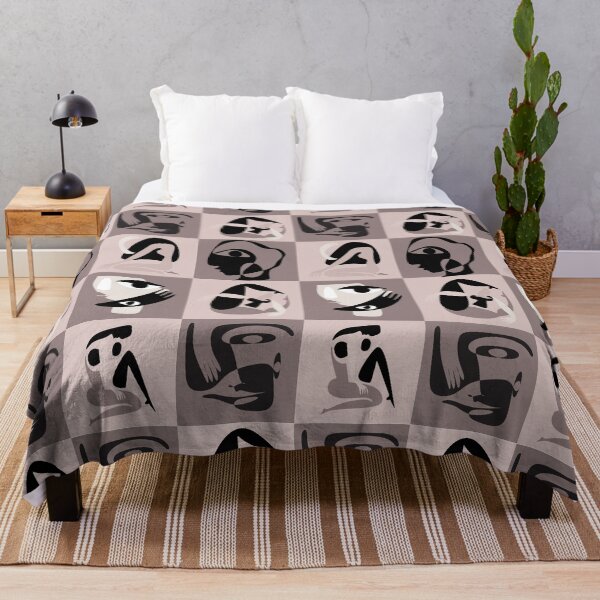 Aperçu de l'œuvre Monochrome Trendy Contemporary Cubism Abstract Faces Retro Cubism Pattern créée et vendue par zicutza.