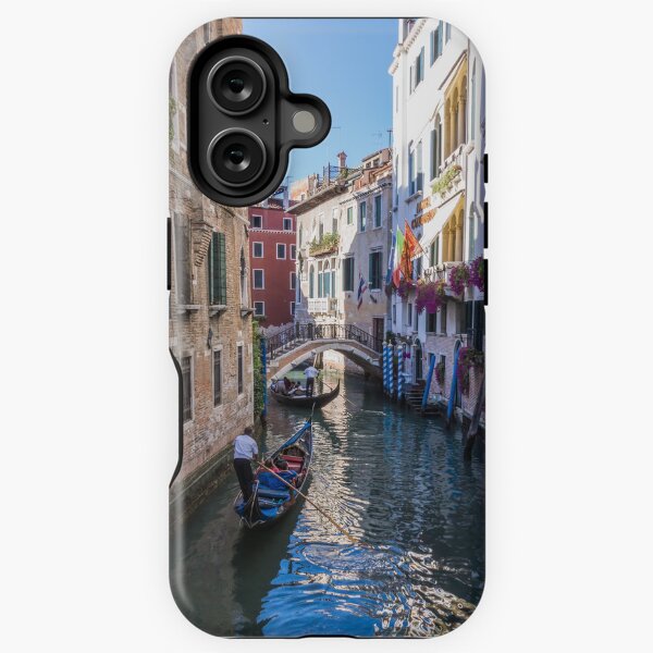 Aperçu de l'œuvre Naviguer sur le Grand Canal - Découvrez le romantisme de Venise créée et vendue par Warren Morgan.