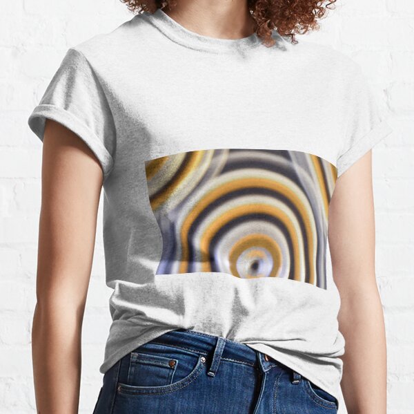 Magic hypnotizing concentric circles creating a sensation of rotation, flight and expansion of consciousness Classic T-Shirt
